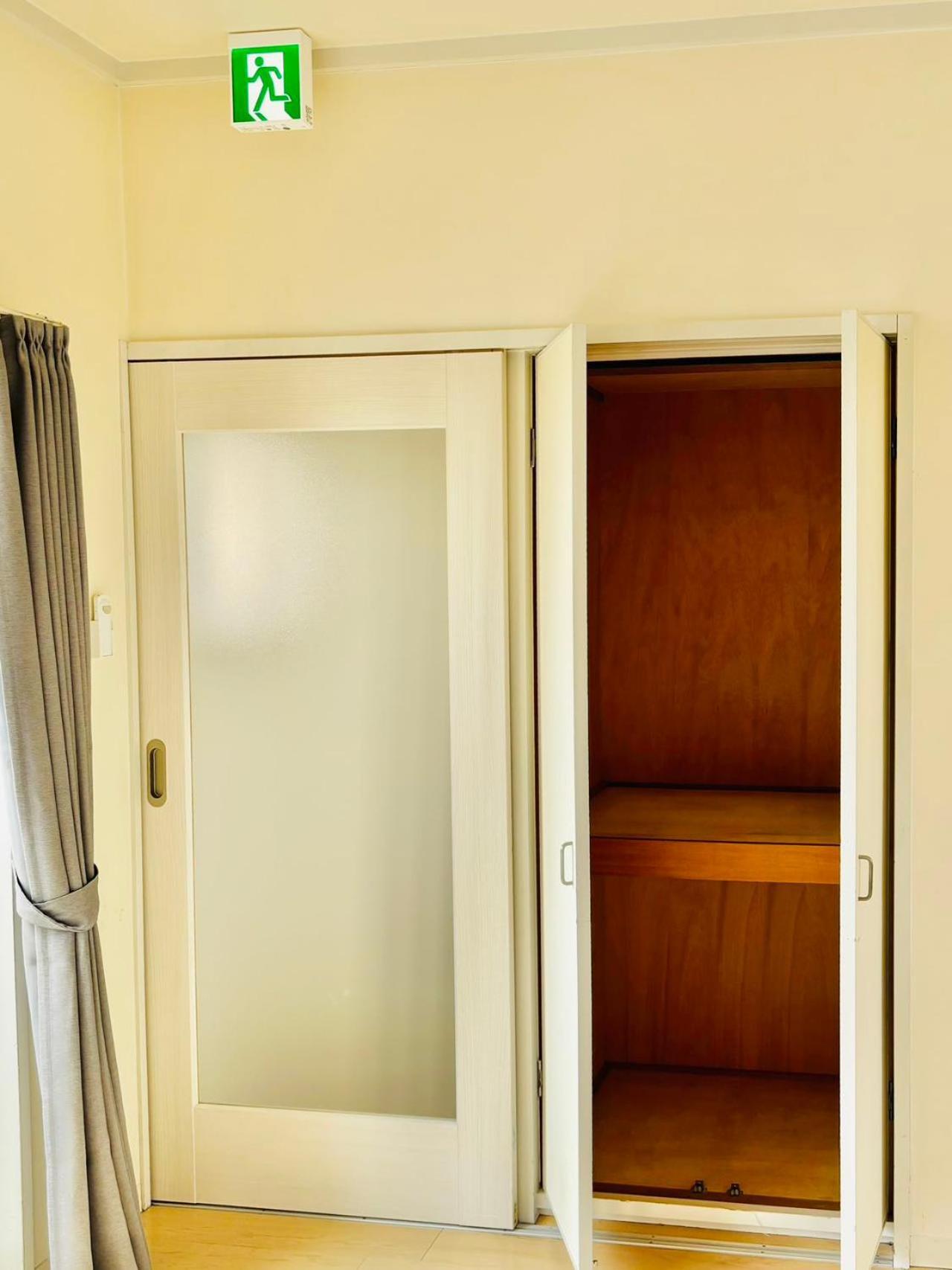 Ferienwohnung Glou Shinjuku Family Präfektur Tokio Exterior foto